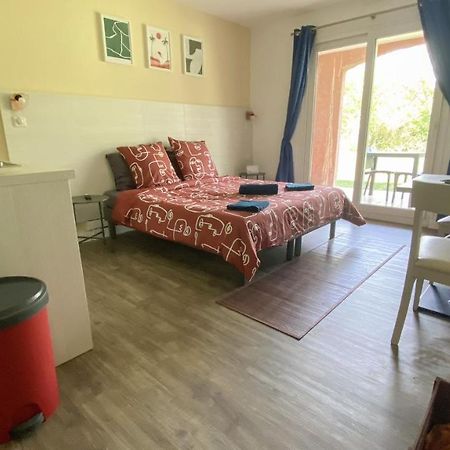 Joli Studio Camargue Lou Rouge Арль Экстерьер фото