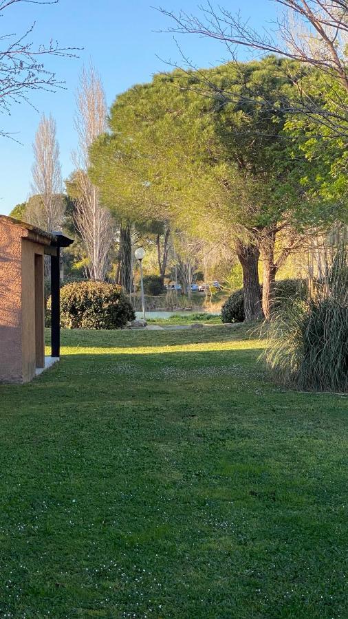 Joli Studio Camargue Lou Rouge Арль Экстерьер фото