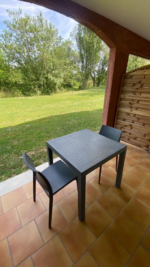 Joli Studio Camargue Lou Rouge Арль Экстерьер фото